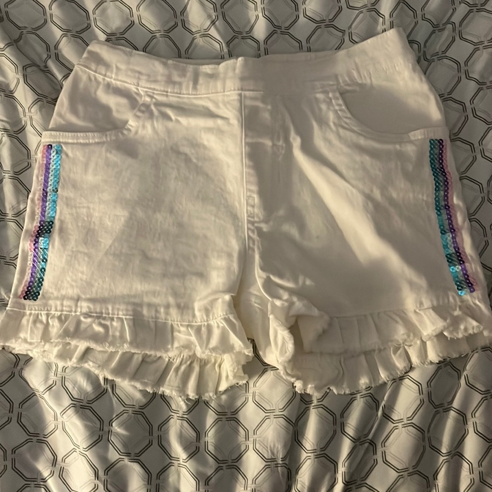 365 kids shorts size 8.  Never worn.